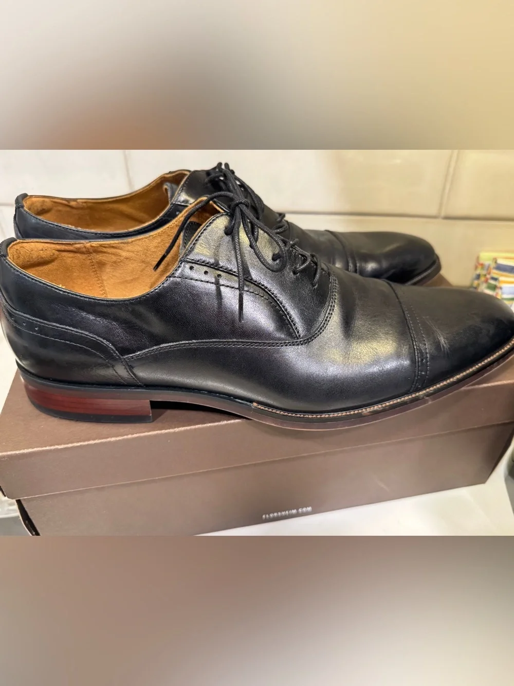 Florsheim Black Leather Cap-Toe Derby Dress Shoes